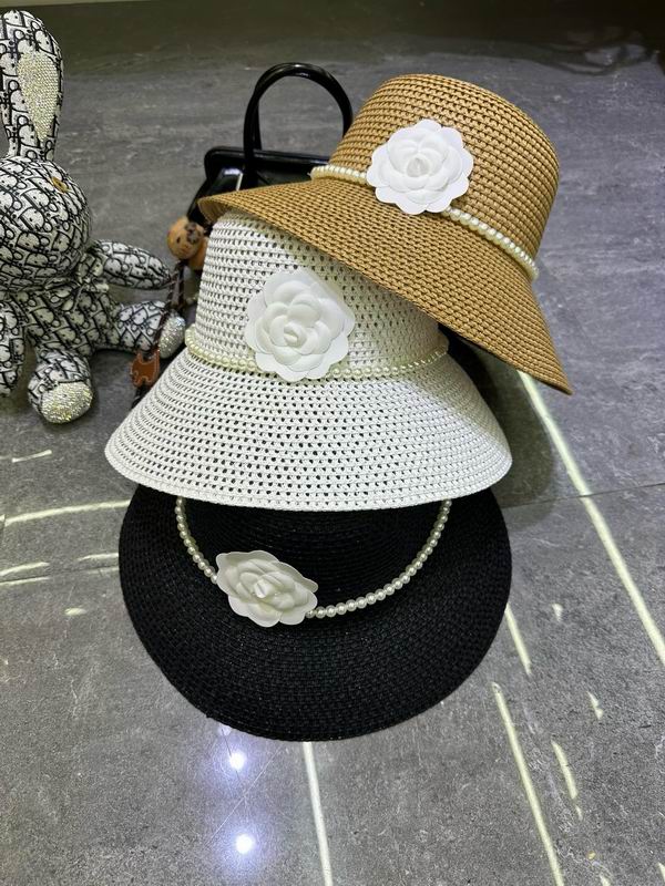 Chanel top hat dx179